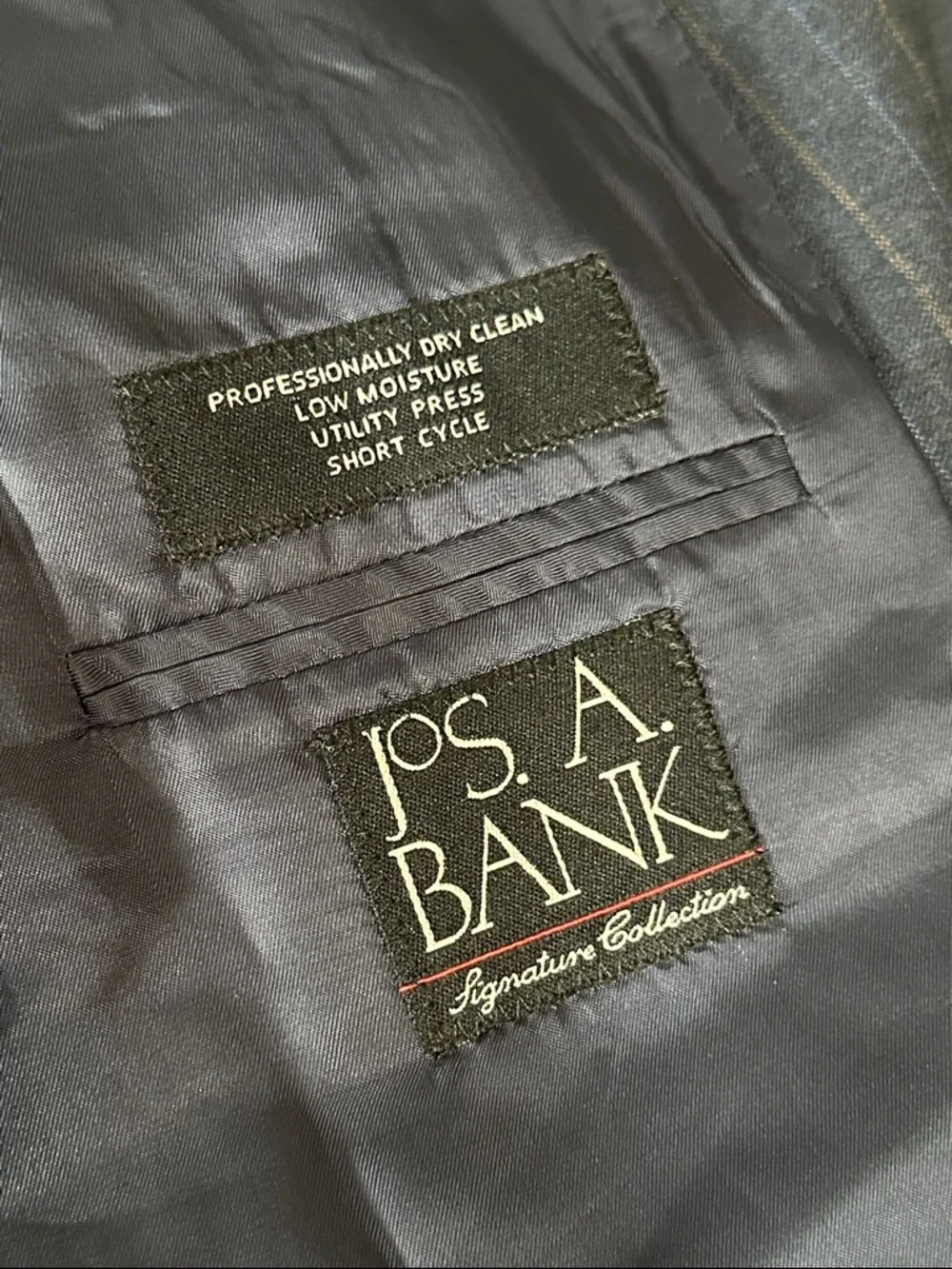 Jos. A. Bank Navy Blue Pinstripe Two-Button Suit Jacket Mens size 44 R